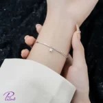 دستبند نقره تک نگین الماسی با متریال نقره با بالاترین عیار ممکن با روکش ظخیم و با دوام