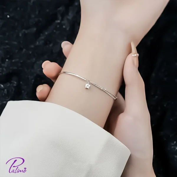 دستبند نقره تک نگین الماسی با متریال نقره با بالاترین عیار ممکن با روکش ظخیم و با دوام