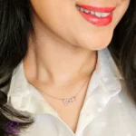 گردنبند نقره دو قلب ساخته شده از نقره با عیار 925 خالص با آبکاری طلا سفید