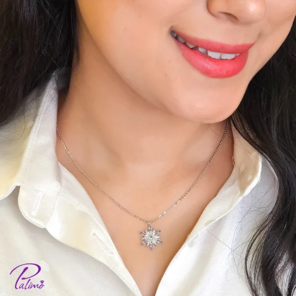 گردنبند نقره دانه برف آبی از جنس نقره با عیار بالای 925 با آبکاری طلا سفید
