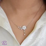 گردنبند نقره فلاور گل تماما از نقره با عیار 925 با روکش طلا سفید